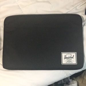 Hershel Anchor MacBook 15 sleeve